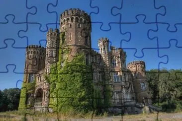 CASTILLO