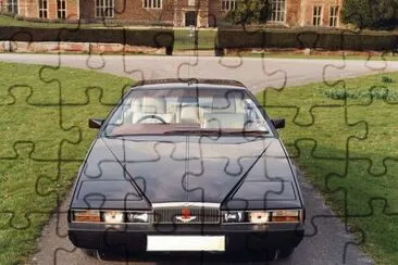 Auto 1976 Aston Martin Lagonda