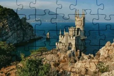 nido-de-golondrina-rusia jigsaw puzzle