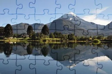 Lago PaimÃºn y VolcÃ¡n LanÃ­n. NeuquÃ©n. Argentina