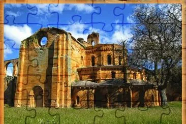 GRANJA DE MORERUELA (ZAMORA) â€“ RESTOS MONASTERIO