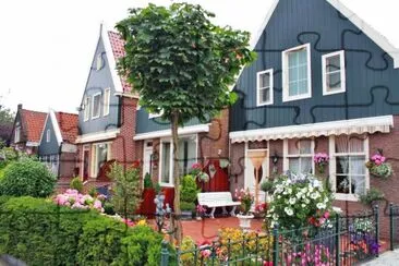 casa jigsaw puzzle