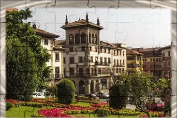 GERNIKA (BIZKAIA) â€“ JARDINES DEL FERIAL