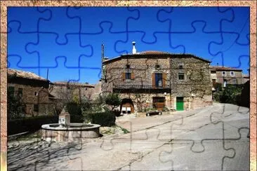 פאזל של TORDELRÃBANO (GUADALAJARA) â€“ FUENTE Y CASA