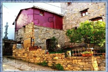 SOTO EN CAMEROS (LA RIOJA) â€“ PRECIOSA CASA RURAL jigsaw puzzle