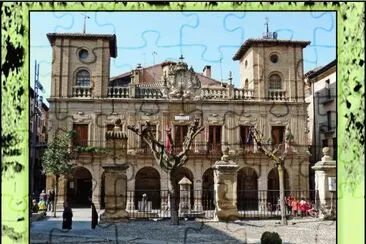 VIANA (NAVARRA) â€“ EDIFICIO DEL AYUNTAMIENTO