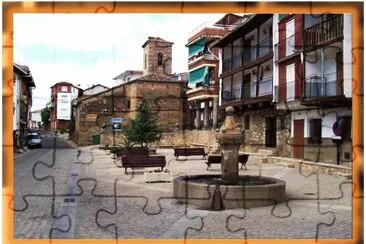 TALAVERUELA DE LA VERA (CÃCERES) â€“ PLAZA DE ESPAÃ‘A jigsaw puzzle