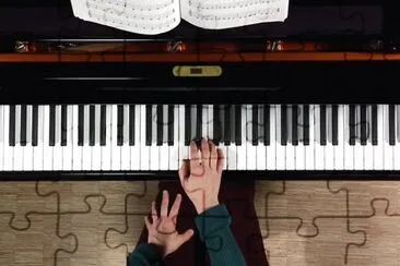 Piano 2 jigsaw puzzle