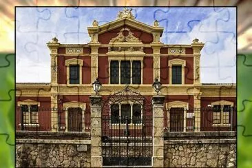 TORREDEMBARRA (TARRAGONA) â€“ EDIFICIO ANTONIO ROIG