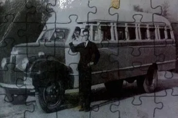 primer bus de copetrÃ¡n en 1941 jigsaw puzzle