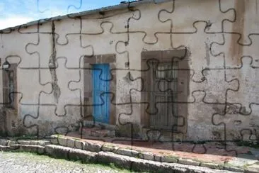 PUERTA AZUL