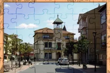 פאזל של LA  ROBLA  ( LEÃ“N )  -  AYUNTAMIENTO