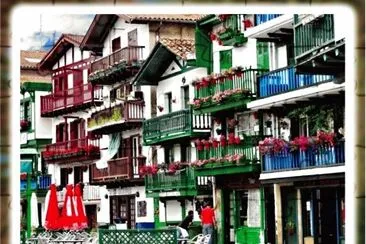 HONDARRIBIA  (GUIPUZKOA) â€“ CASAS TÃPICAS BARRIO LA MARINA