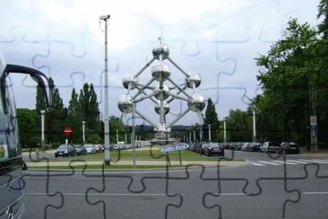 Ãtomo jigsaw puzzle