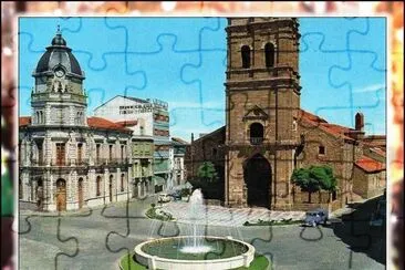 LA BAÃ‘EZA (LEÃ“N)  â€“  PLAZA MAYOR jigsaw puzzle