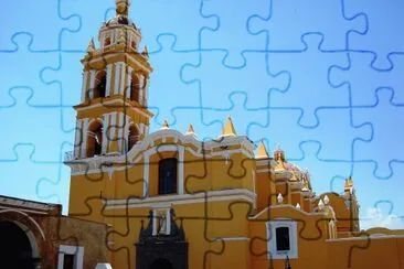 Templo en Cholula, Puebla. jigsaw puzzle