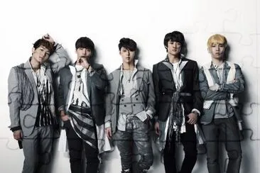 פאזל של SHINee