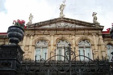 Teatro Nacional de Costa Rica. jigsaw puzzle
