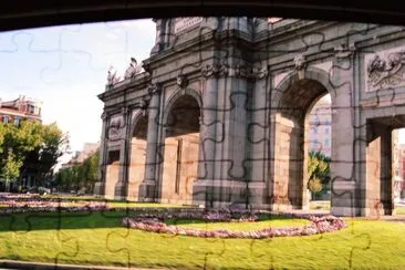 La Puerta de AlcalÃ¡, Madrid.