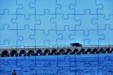 Puente en Puerto Progreso, YucatÃ¡n.