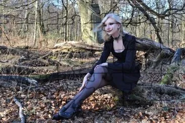 blonde into forest jigsaw puzzle
