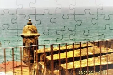 Torreta en muralla de San Juan, Puerto Rico. jigsaw puzzle