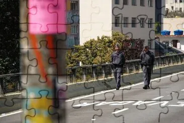 polÃ­ciais jigsaw puzzle