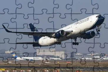 פאזל של Blue Panorama Boeing 767-300 Italia
