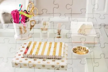 delicado jigsaw puzzle