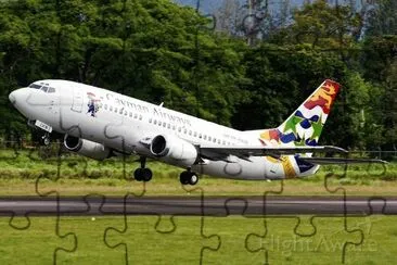 Cayman Airways Boeing 737-300 Islas Cayman