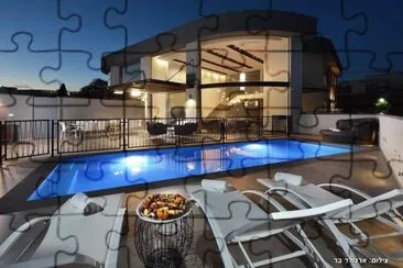 ×•×™×œ×” jigsaw puzzle