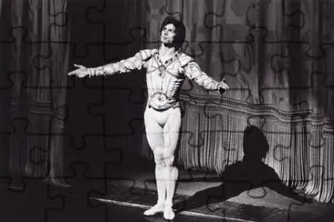 RUDOLF NUREYEV
