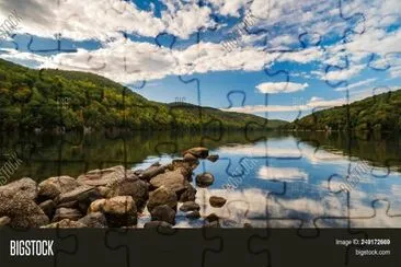 × ×•×£ jigsaw puzzle