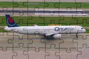 Onur Air Airbus A321 Turquia