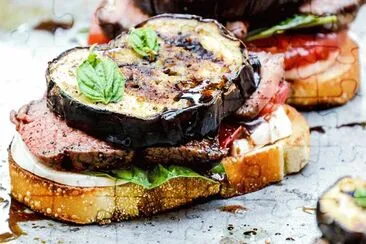 פאזל של Eggplant and Meat Sandwich