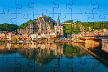 Toy jigsaw puzzle