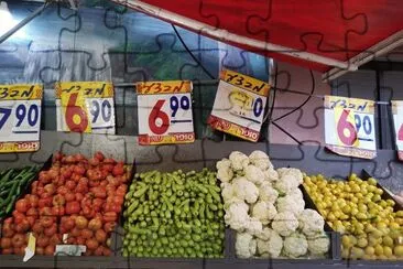 Tomato, cauliflower and  lemon