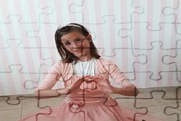 × ×¢×¨×”