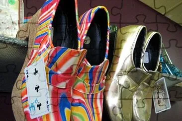 פאזל של SHOES