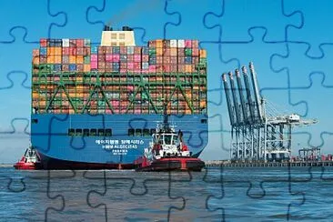 The HMM Algeciras jigsaw puzzle