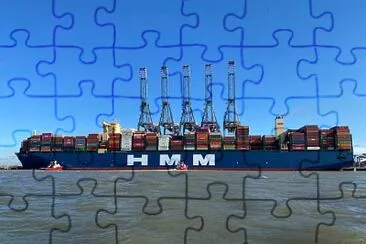 The HMM Algeciras, World 's largest container ship jigsaw puzzle