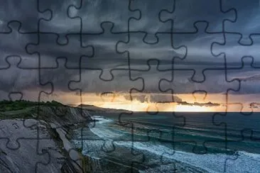 פאזל של Corniche d 'Urrugne sous l 'orage en 2021
