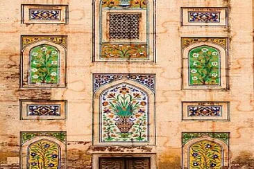 Building front jigsaw puzzle