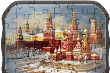 face au Kremlin