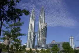 The Petronas Towers, Kuala Lumpur, Malásia