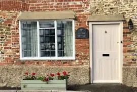 English cottage, Surrey village