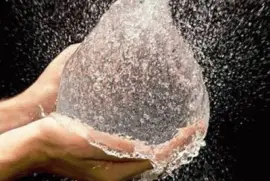פאזל של water balloon exploded 1 milisecond ago-16
