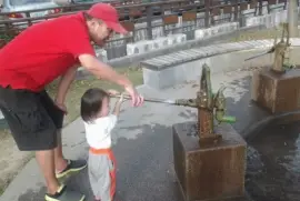 å½¤å½¤ä¸Žçˆ¸æ¯”