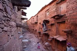 ESCALERAS EN LAS FACHADAS