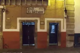 UNA VIEJA CANTINA jigsaw puzzle